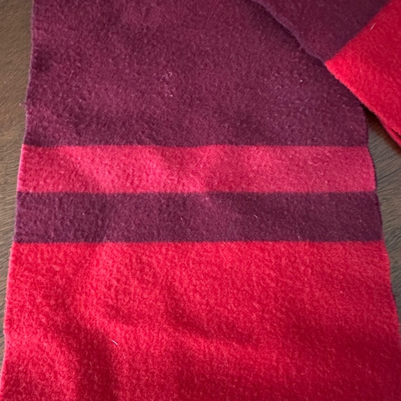Red Striped Burberry Scarf - Picture 4 of 7